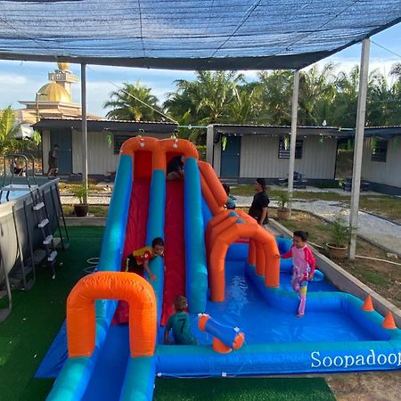 Yn Cabin Tanjung Karang Kültér fotó