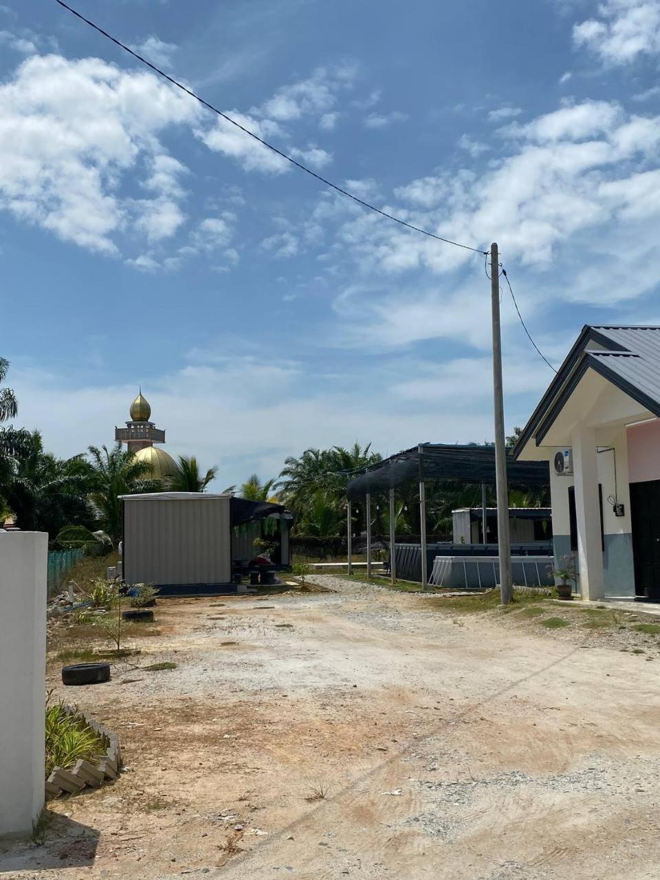 Yn Cabin Tanjung Karang Kültér fotó