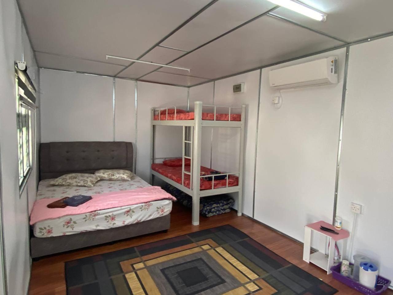 Yn Cabin Tanjung Karang Kültér fotó
